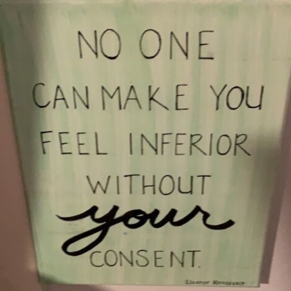 Stuff - Picture 6 of 8